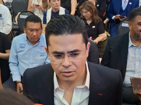 Rafael Loera pide no involucrar a su esposa en la polémica por video con Maru Campos