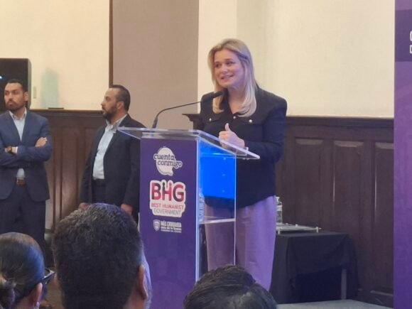 Maru Campos reconoce a José de Jesús Granillo y lo pone como ejemplo de liderazgo