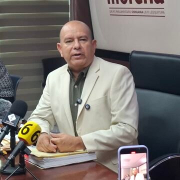 “¿Quién está pagando esos espectaculares?”: Cuauhtémoc Estrada pide transparentar origen de recursos en promoción política