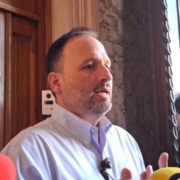 “Que piensen como chihuahuenses, no como miembros de una secta”: Santiago de la Peña a Morena