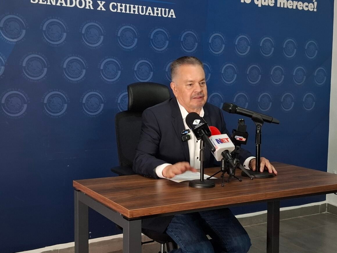 “Es falta de voluntad política, no una cartelera”: Mario Vázquez rechaza que espectaculares frenen hospital del IMSS