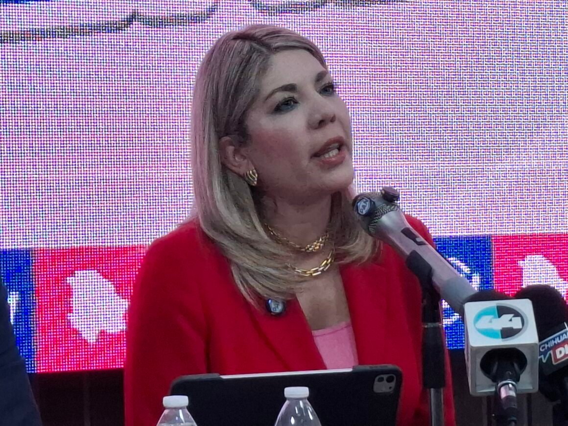 20260721_114746(0) “A puño limpio” le canta un tiro Daniela Álvarez al IMSS