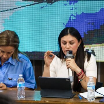 Rocío González niega diferencias con Carla Rivas y asegura que no fue invitada al desayuno de Santiago de la Peña