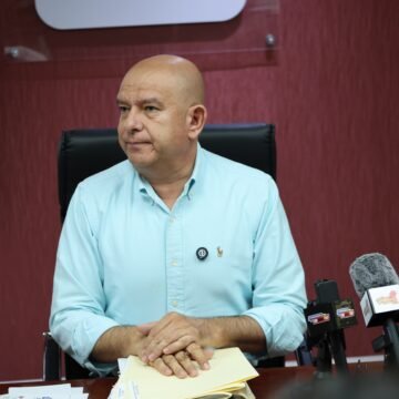 Cuauhtémoc Estrada pide regularizar el uso del agua en Chihuahua; desconoce detalles sobre revisión de 150 pozos
