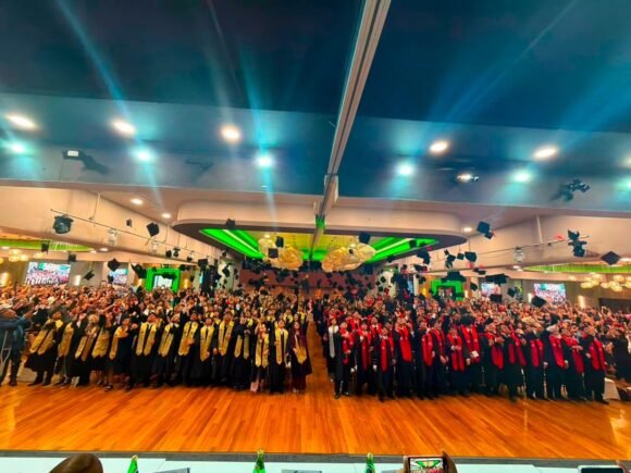 Egresan 3 mil estudiantes del Conalep de los planteles Parral, Santa Bárbara, Cuauhtémoc y Juárez