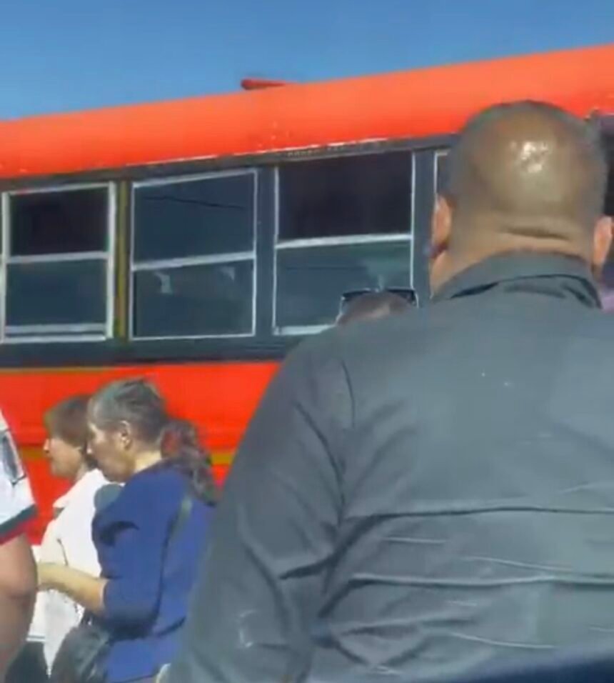Al estilo priista: exhiben en video acarreo de mujeres para evento de Santiago de la Peña