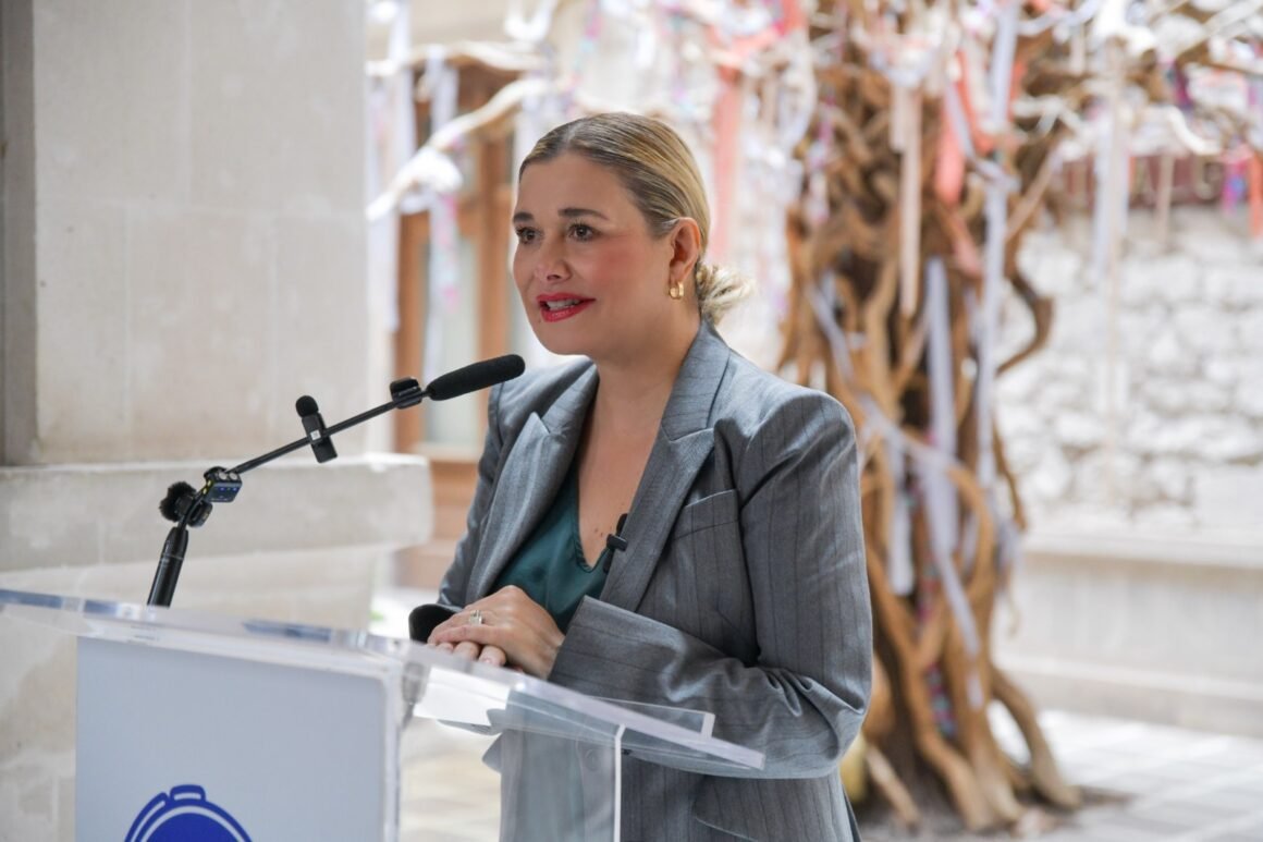 “Fueron muy indolentes al administrar”: Maru Campos responsabiliza a sexenios anteriores por deuda estatal