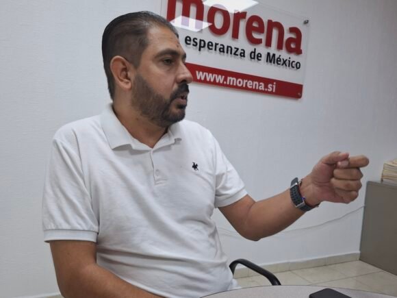 “Los que deberían tener vergüenza son los panistas”: González defiende a Rocha Moya