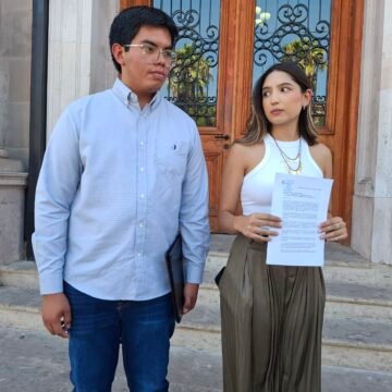 20260825_111717 Estudiantes de la UACH cuestionan uso político del pleno universitario en reunión con Manque Granados
