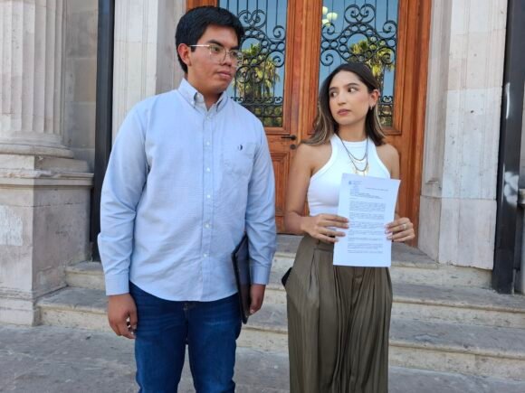 Estudiantes de la UACH cuestionan uso político del pleno universitario en reunión con Manque Granados