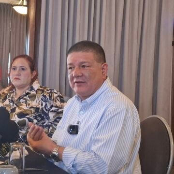 César Jáuregui promete respaldo a quien gane candidatura del PAN