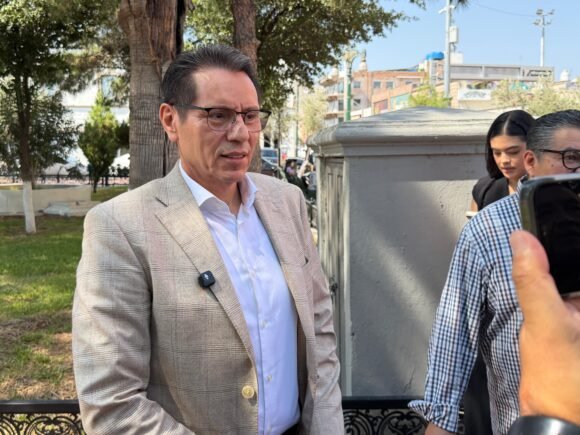 Caída de recursos federales, no deuda, golpea calificación de Chihuahua