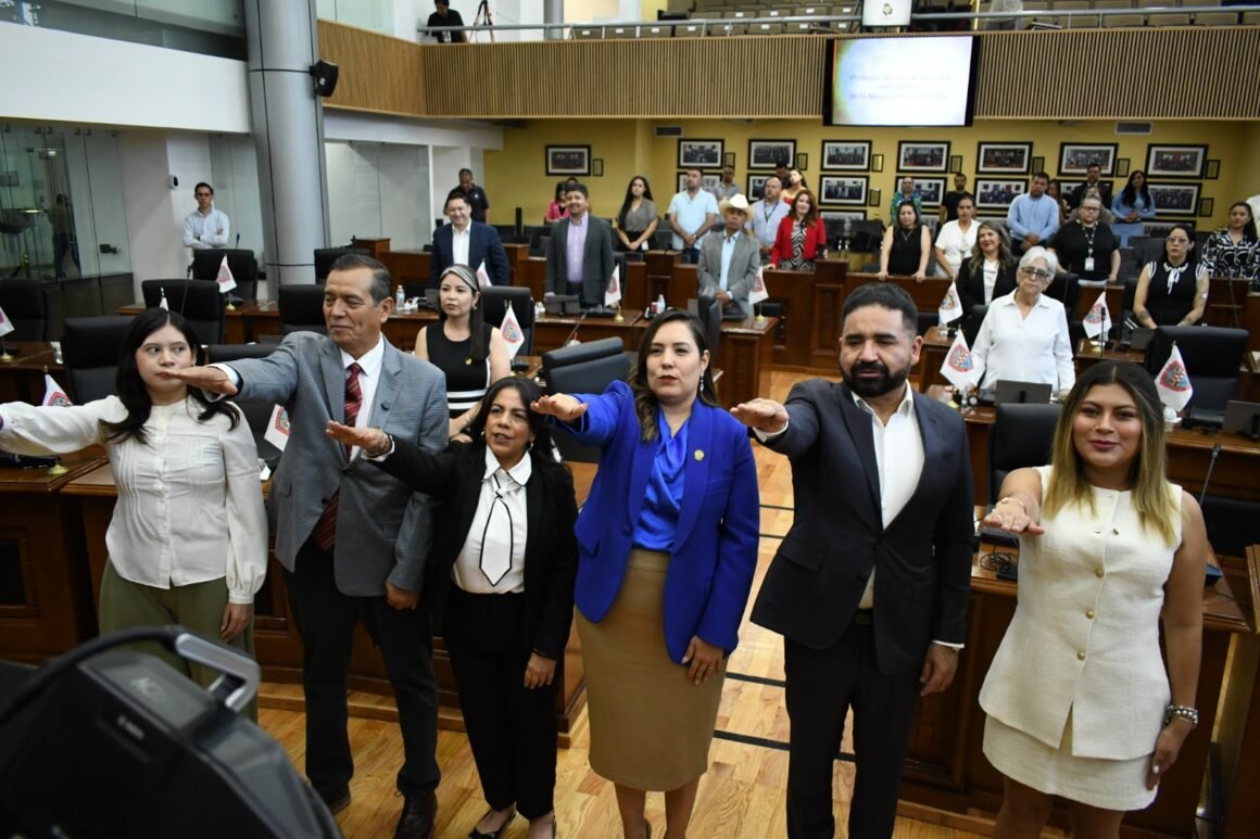 Farmacias del Bienestar y el costo político de quedarse fuera