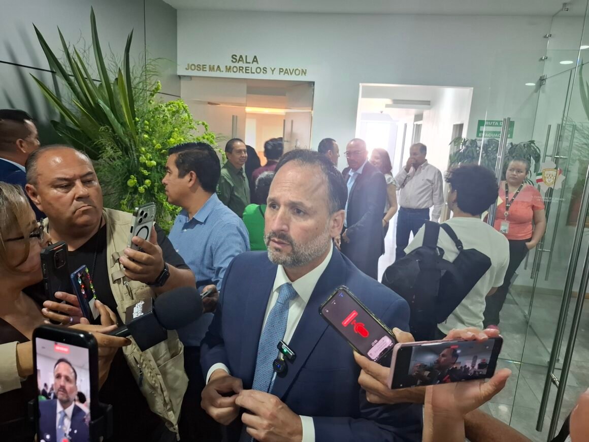 20260901_105548 Santiago de la Peña pide dejar correr procesos internos para definir una posible alianza opositora