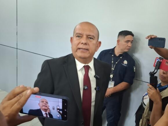“Para nada implica una Fiscalía autónoma”: Estrada cuestiona propuesta del PAN y MC