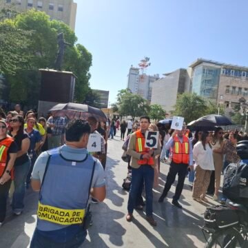 Participan solamente 250 empleados en simulacro del Congreso, a pesar de que la nómina es de 600 empleados