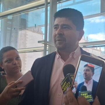 Sheinbaum sigue en deuda con Chihuahua en salud, afirma Mireles; menonitas pagan servicio privado