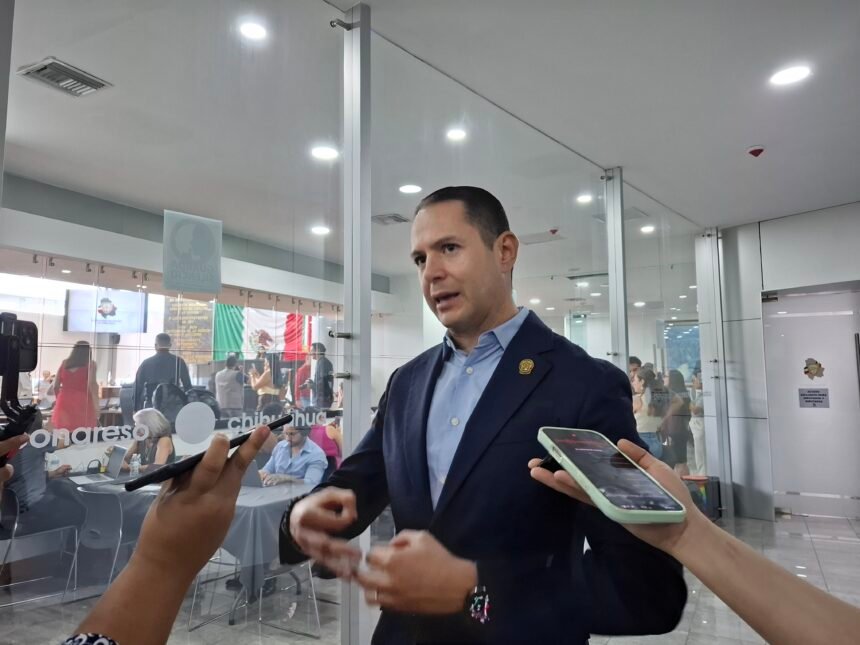 “El INE no puede exceder sus facultades”: Villalobos defiende libertad de expresión de Alito Moreno