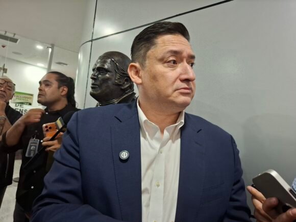 20260924_110929 “Pues el que nos eche, nosotros venimos de menos a más”: Alfredo Chávez sobre enfrentar a Andrea Chávez o Cruz Pérez Cuéllar