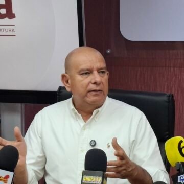 20260930_101205 “Prometieron ordenar las finanzas, pero pagan decenas de millones a asesores como Cordero”, reclama Estrada por deuda estatal de 66 mil millones