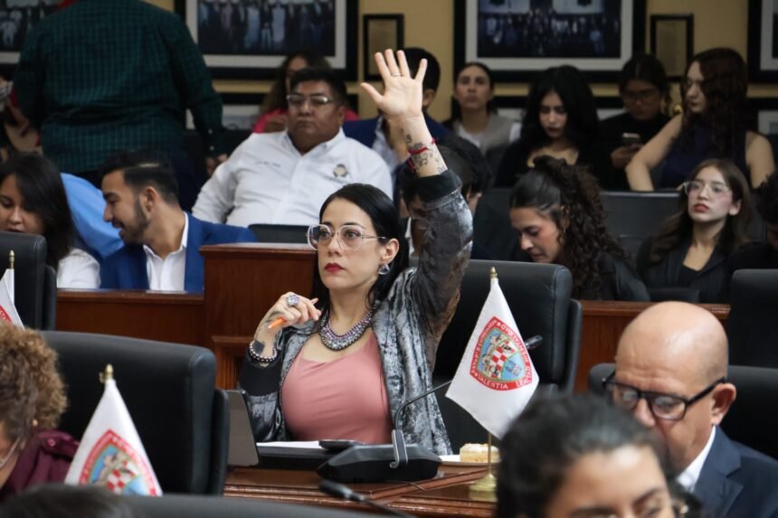 Chihuahua da paso histórico al tipificar acecho: América Aguilar