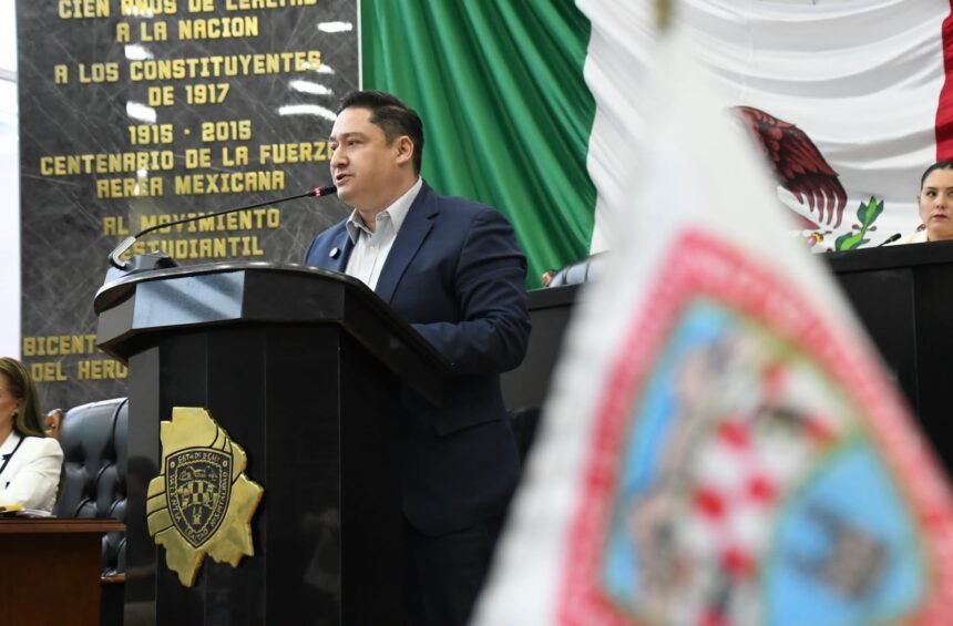 Aprueba Congreso propuestas de Alfredo Chávez para proteger a estudiantes madres en universidades