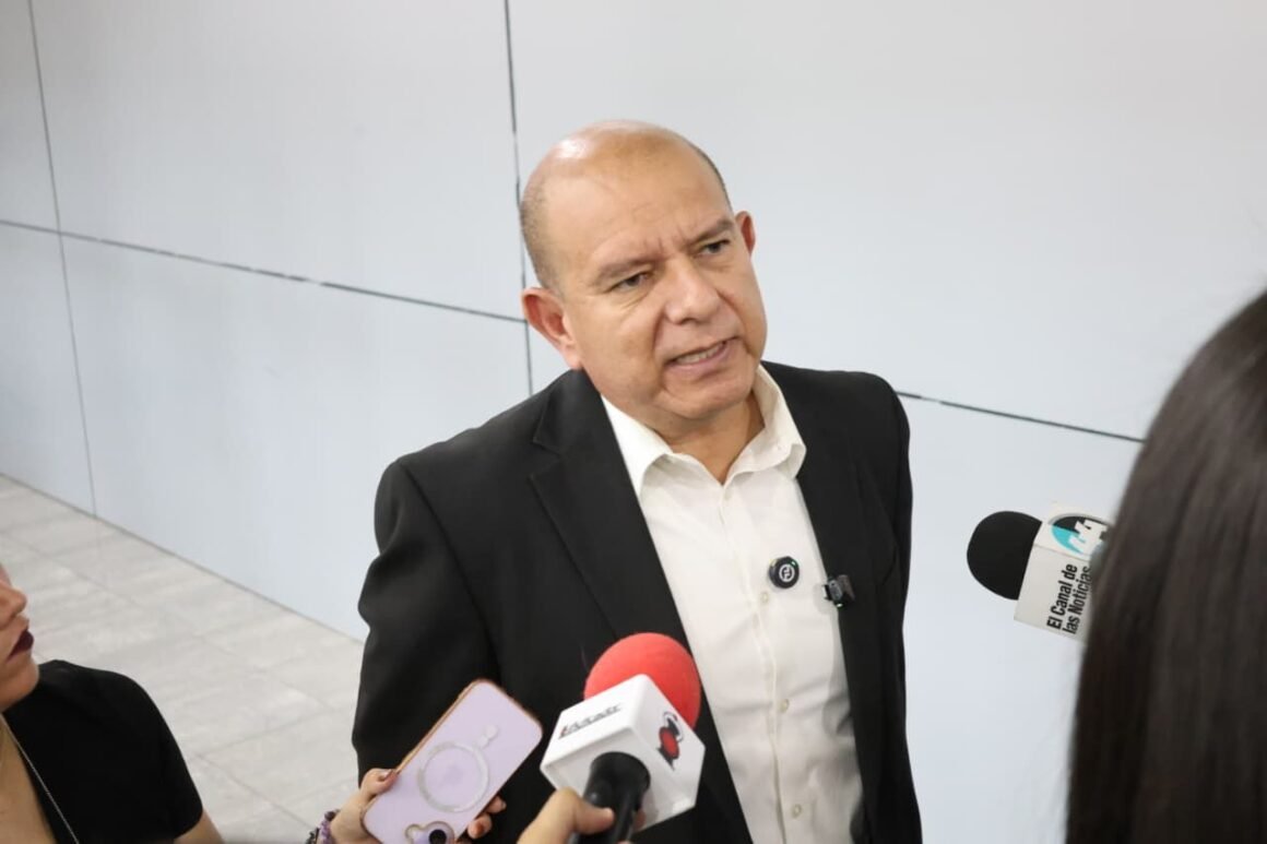 “En el PAN tienen designado por dedazo todo y nosotros decidimos entablar procesos de encuestas”: Cuauhtémoc Estrada