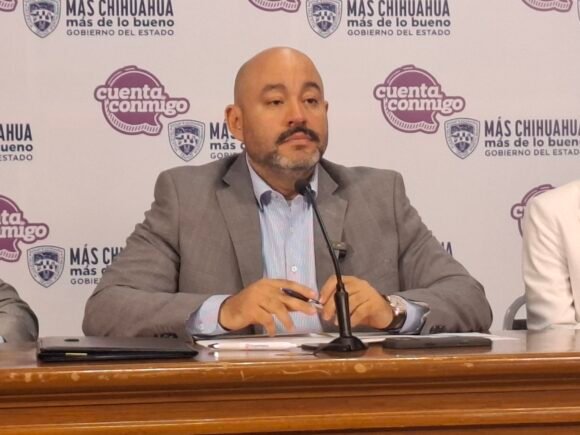 Carrillo advierte que adherirse al IMSS-Bienestar implicaría que Chihuahua se deshaga de infraestructura de salud