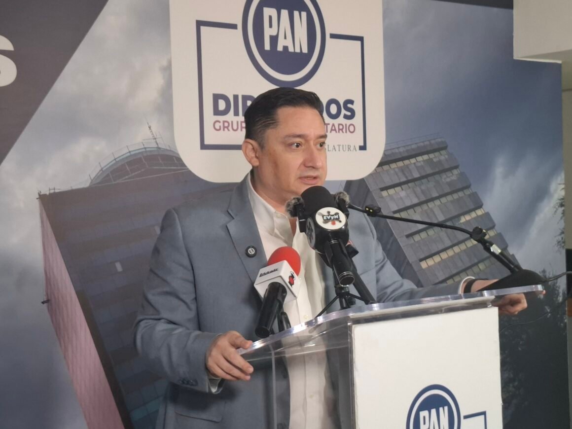 “Morena está presente en el árbitro electoral”: Alfredo Chávez cuestiona cambios a bloques