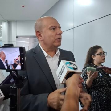 20261015_112318 “La deuda se mide en proporción al PIB”, responde Estrada a críticas del PRI