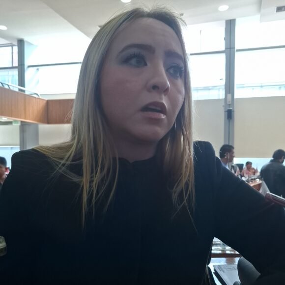 “Que la Presidenta saque las manos”, pide Carla Rivas por caso Jáuregui