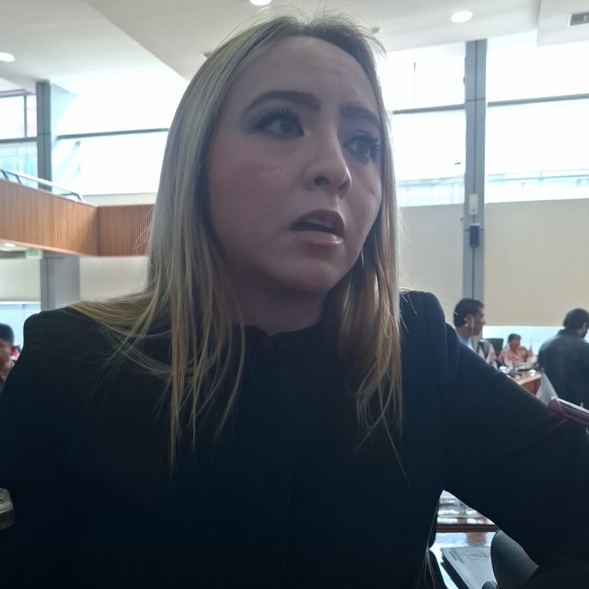 “Que la Presidenta saque las manos”, pide Carla Rivas por caso Jáuregui