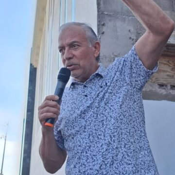 “Hoy es César, mañana quién sigue”: Juan Blanco en respaldo a Jáuregui