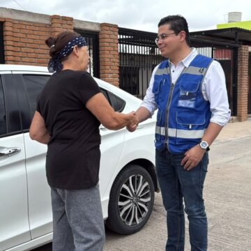 IMG-20261003-WA0005 Rafa Loera suma otro recorrido de 12 horas; dialoga con vecinos de Quintas Carolinas