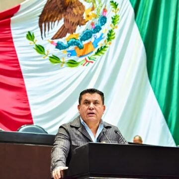 Propone Álex Domínguez libre operación de Uber y DiDi en aeropuertos y centrales camioneras