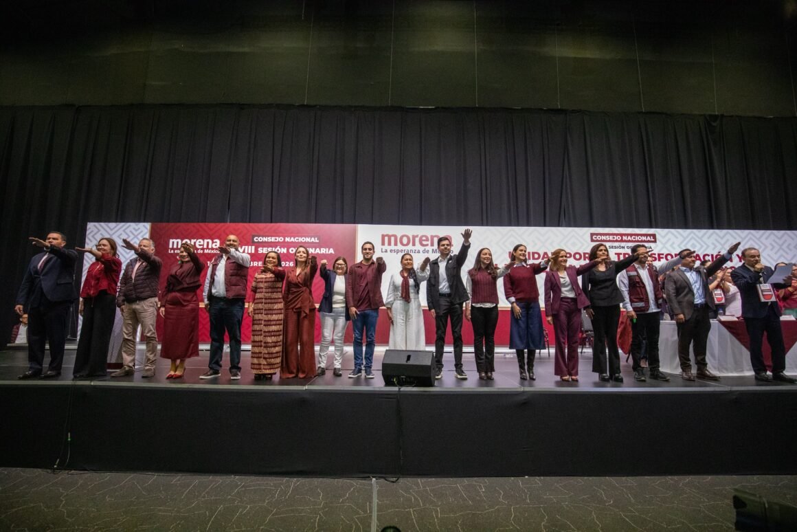 Rinde protesta Cruz como coordinador de la Defensa de la 4T