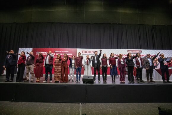 Rinde protesta Cruz como coordinador de la Defensa de la 4T