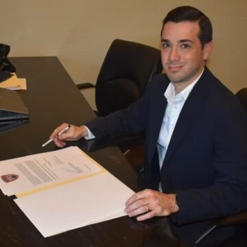 Maru Campos designa a Daniel Chaires Gutiérrez como titular del Registro Público de la Propiedad y del Notariado