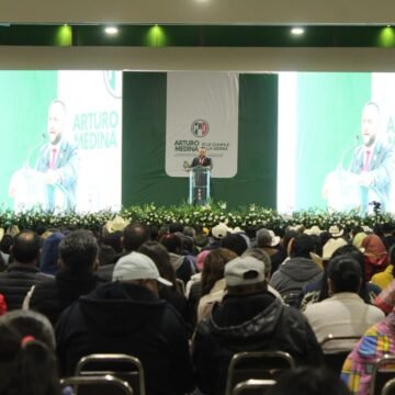 Ante más de 2 mil personas, Arturo Medina rinde su Segundo Informe en Guachochi
