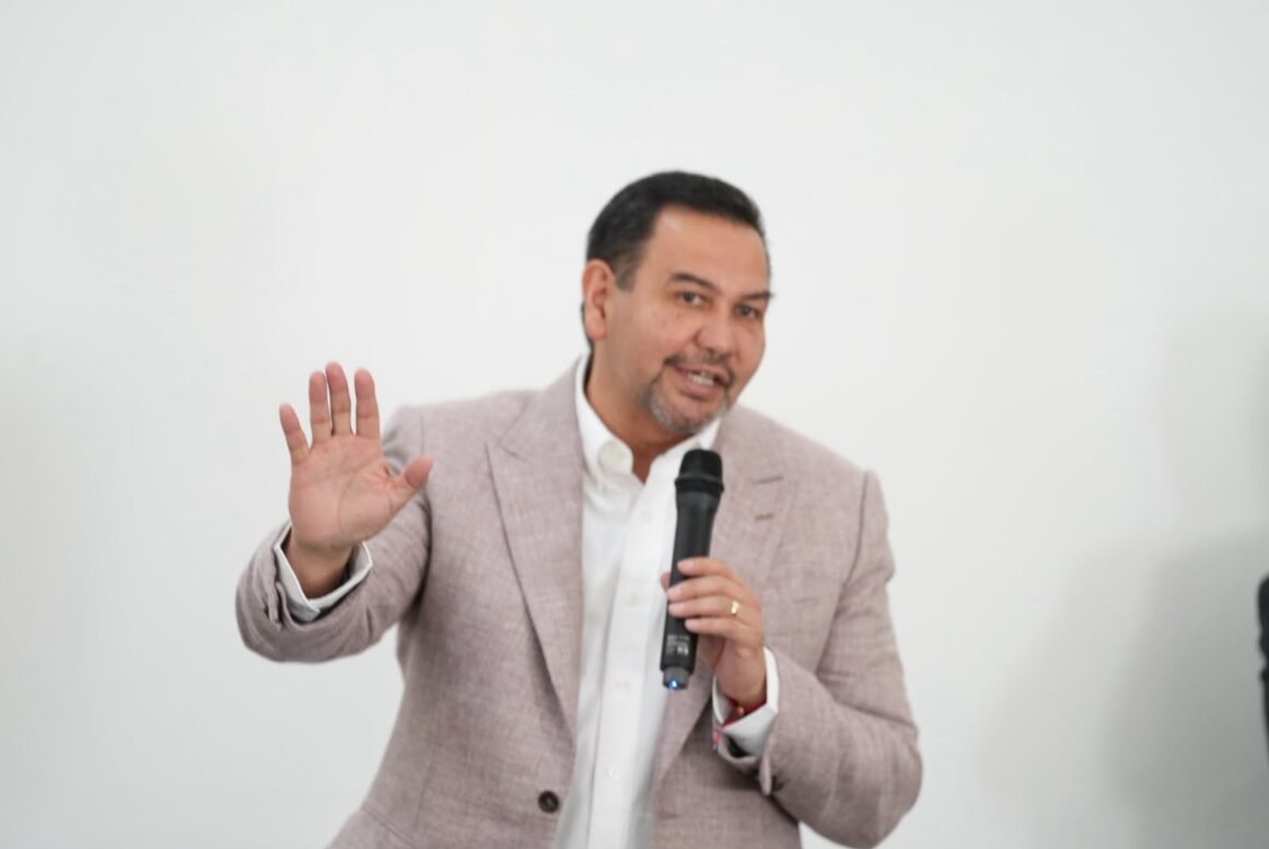 Hay crisis en el PAN; miembros del partido llaman traidora a Maru: Cruz