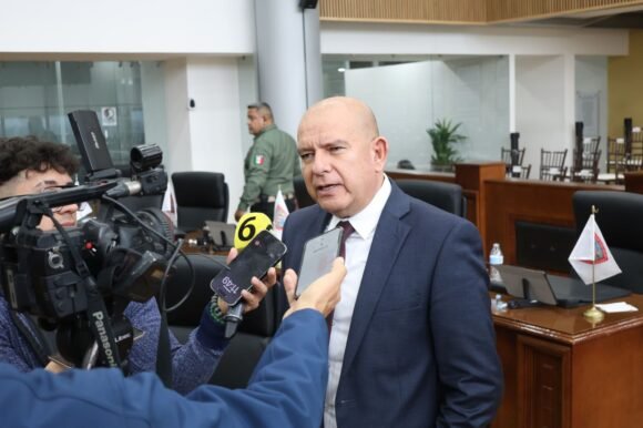 “Hace más funciones de líder del PAN que de gobernadora”: Cuauhtémoc Estrada